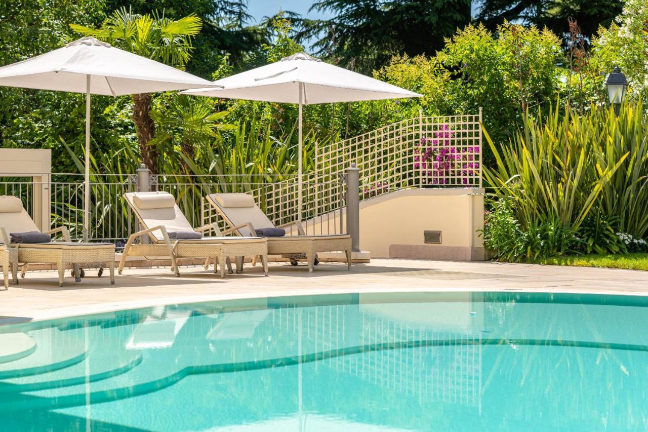 Villa Rosa Hotel Desenzano เดเซนซาโนเดลการ์ดา ภายนอก รูปภาพ