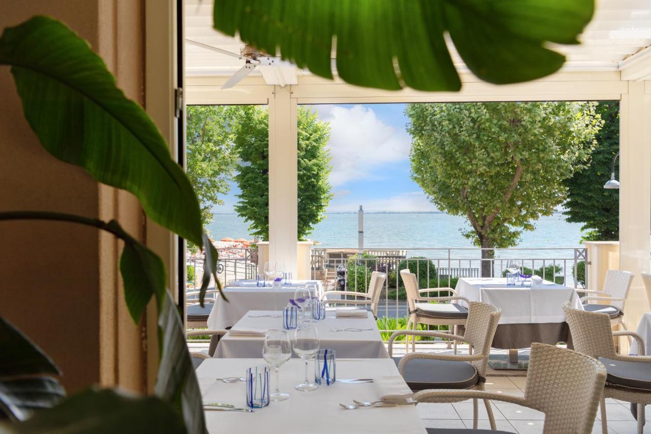 Villa Rosa Hotel Desenzano เดเซนซาโนเดลการ์ดา ภายนอก รูปภาพ