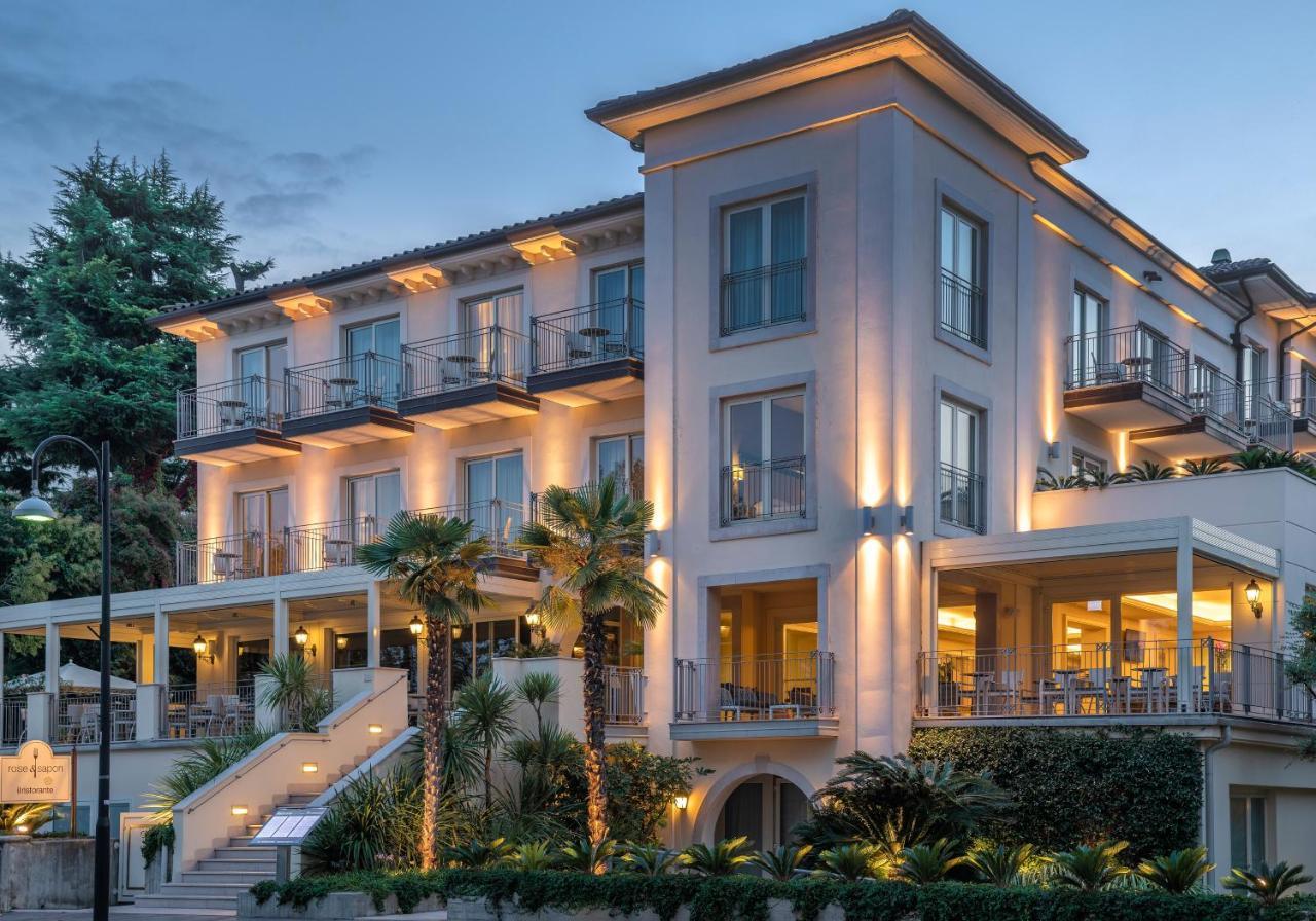 Villa Rosa Hotel Desenzano เดเซนซาโนเดลการ์ดา ภายนอก รูปภาพ