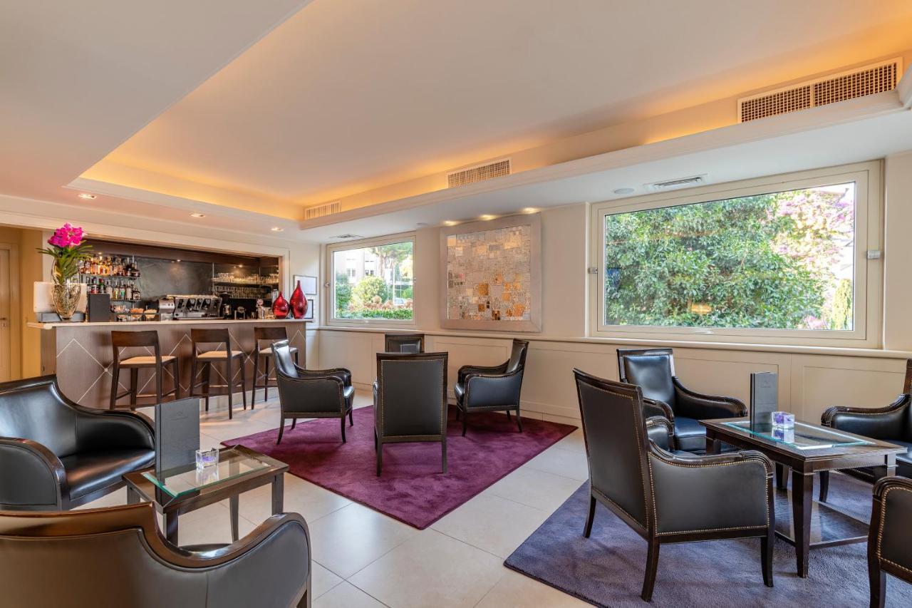 Villa Rosa Hotel Desenzano เดเซนซาโนเดลการ์ดา ภายนอก รูปภาพ